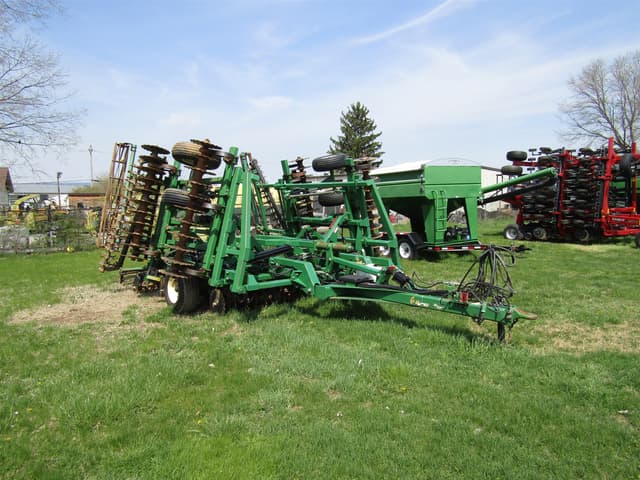 Image of Great Plains 2400TM-24 equipment image 3