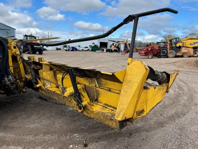 Image of New Holland 470FI equipment image 4