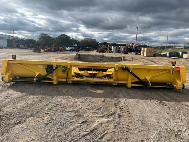 Image of New Holland 980CR equipment image 4