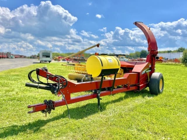 Image of New Holland FP230 equipment image 1