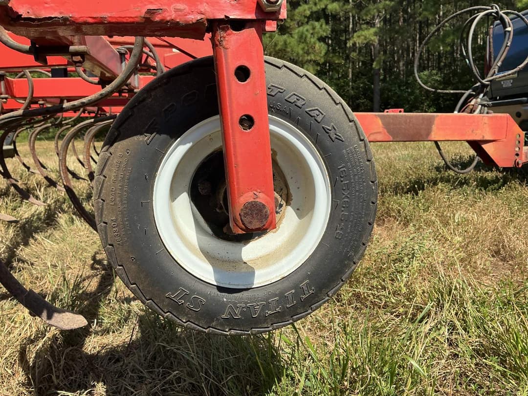 Image of Unverferth Perfecta II Primary image