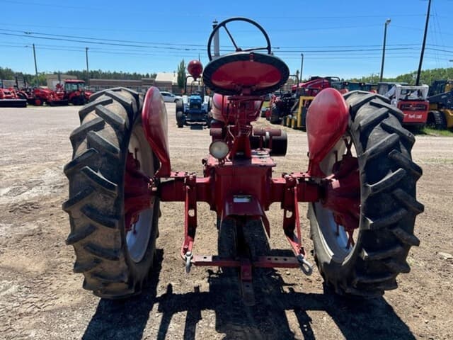 Image of Farmall H equipment image 4