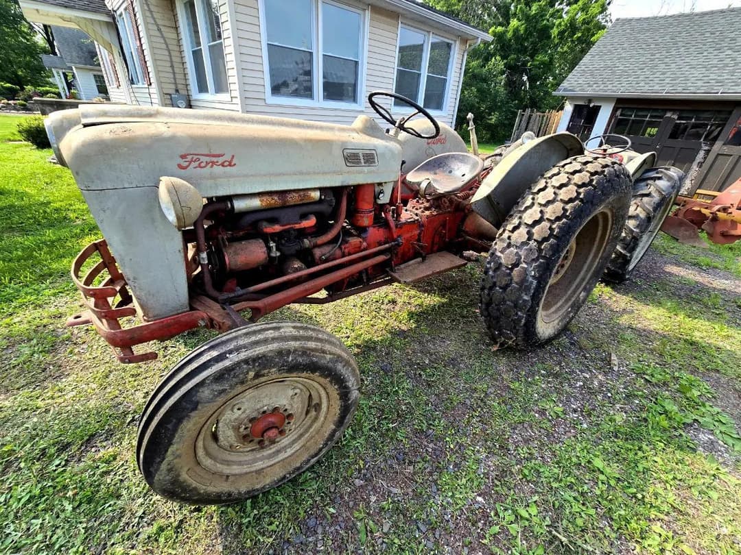 Image of Ford 860 Image 1