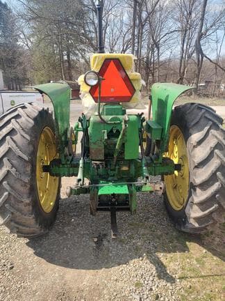 Image of John Deere 3010 equipment image 3
