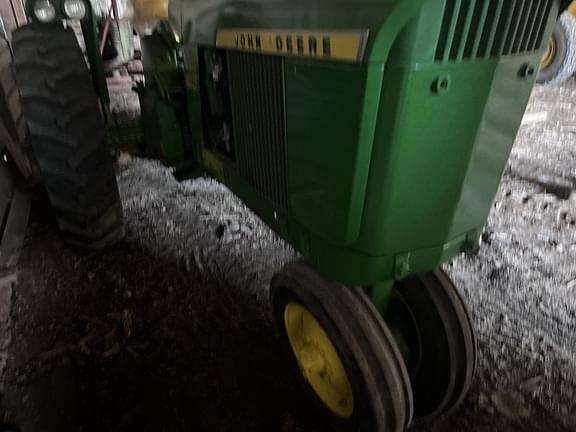 Image of John Deere 3010 equipment image 2