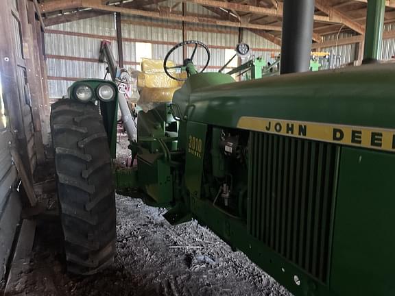 Image of John Deere 3010 equipment image 1