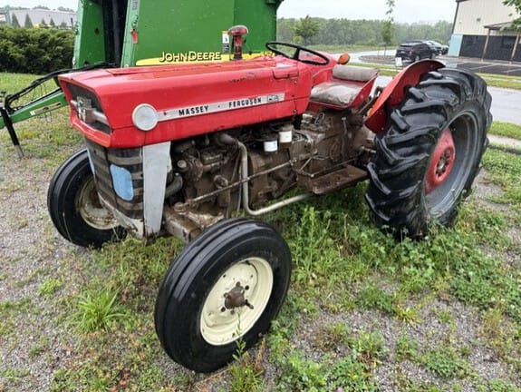 1964 Massey Ferguson 135 Equipment Image0
