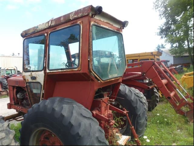 Image of International Harvester 706 equipment image 2