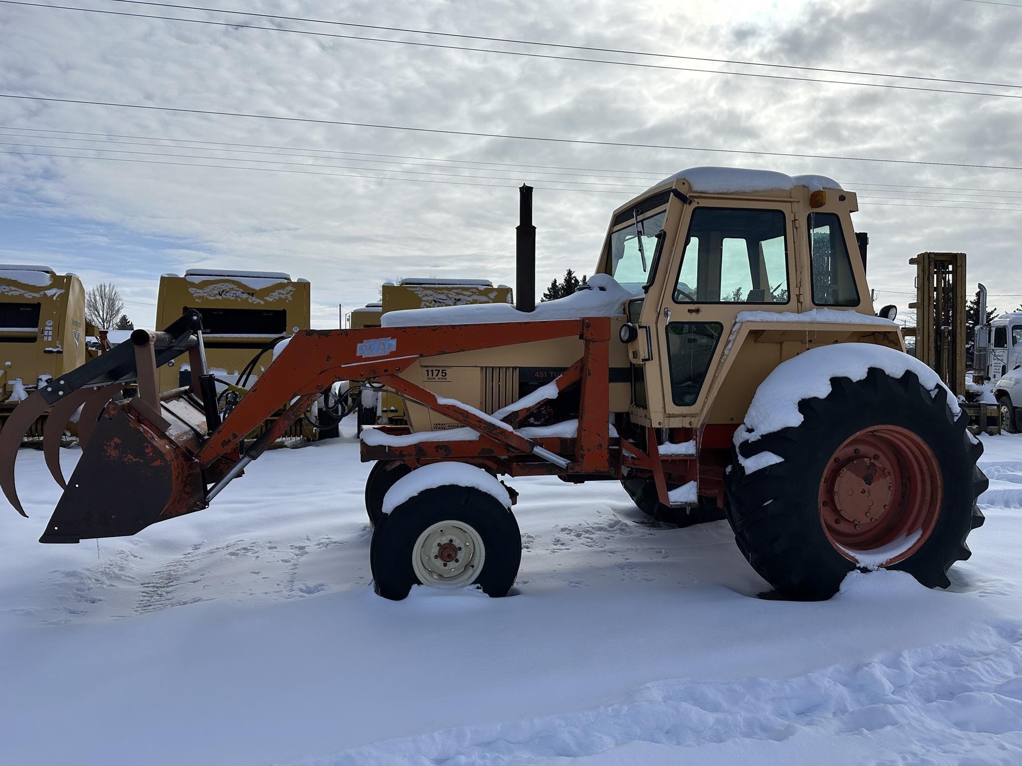1973 J.I. Case 1175 Equipment Image0