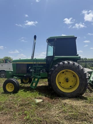 Image of John Deere 4230 equipment image 4