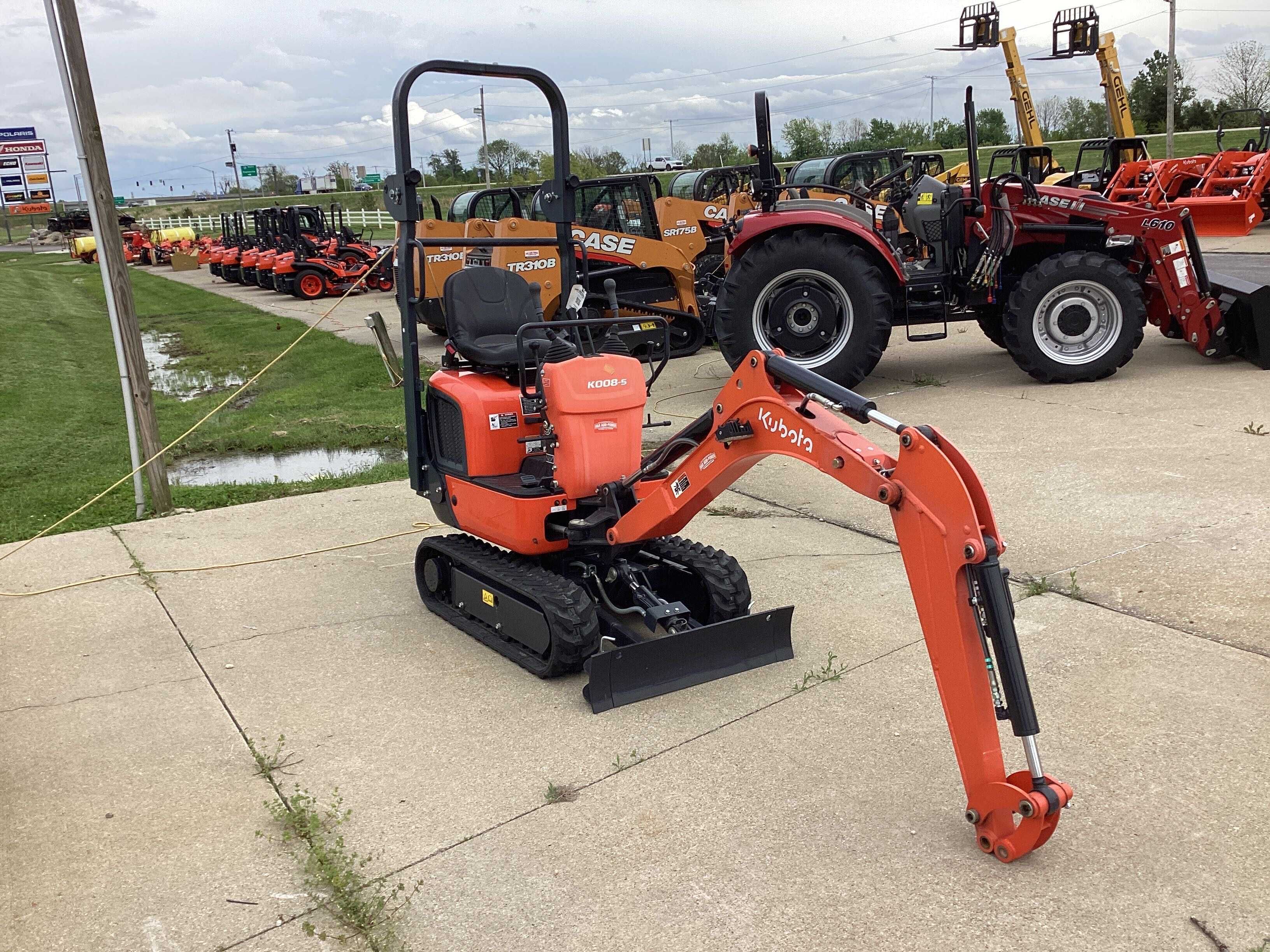1973 Kubota K008-5 Equipment Image0