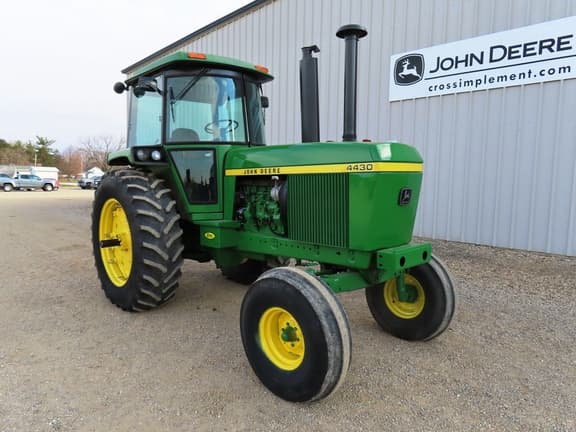Image of John Deere 4430 equipment image 4