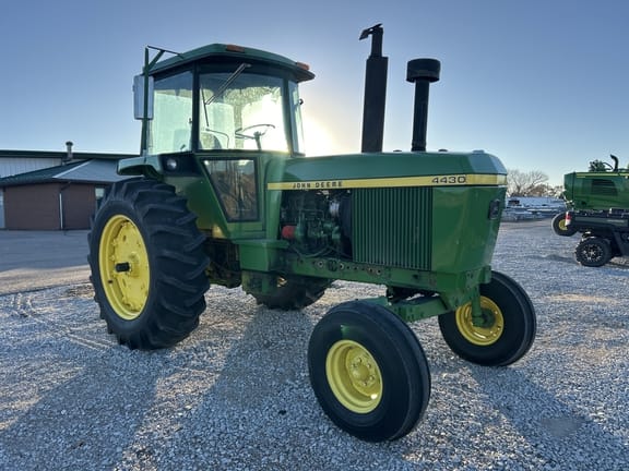 1974 John Deere 4430 Equipment Image0