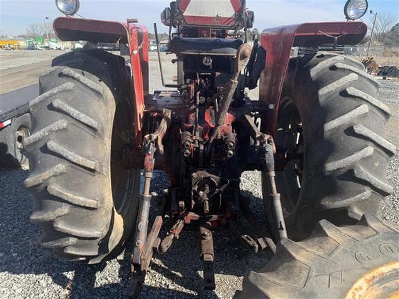 Image of International Harvester 1466 equipment image 4