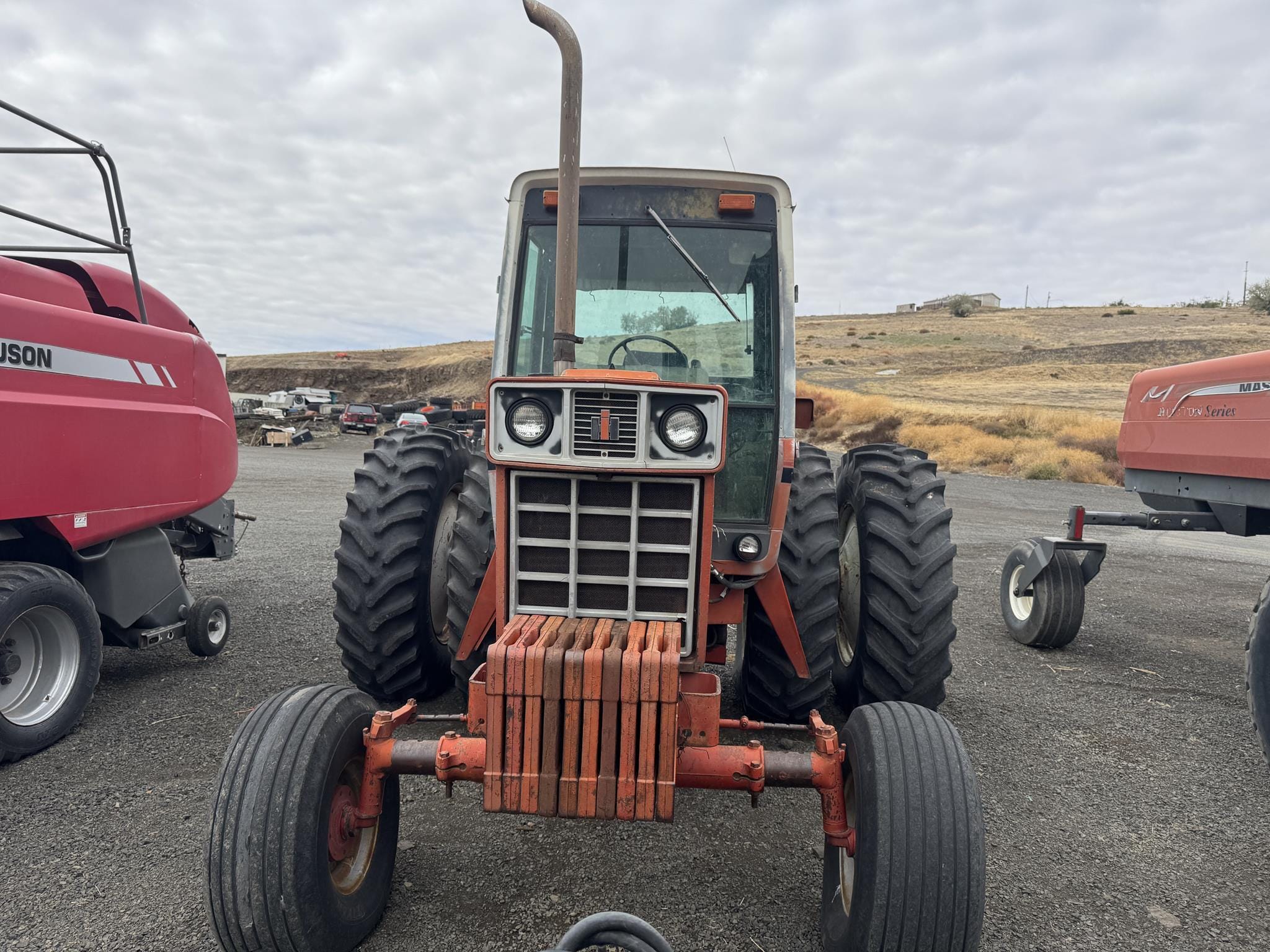 1976 International Harvester 1086 Equipment Image0