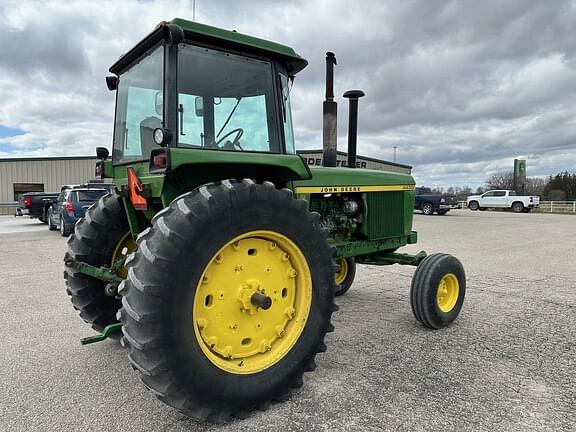 Image of John Deere 4430 equipment image 2