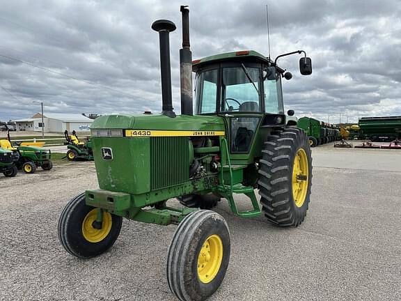 Image of John Deere 4430 equipment image 1