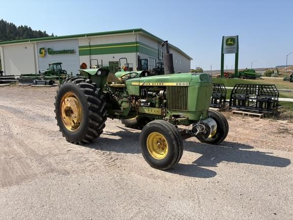 Image of John Deere 2640 Primary image