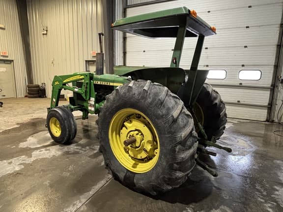 Image of John Deere 2640 equipment image 2