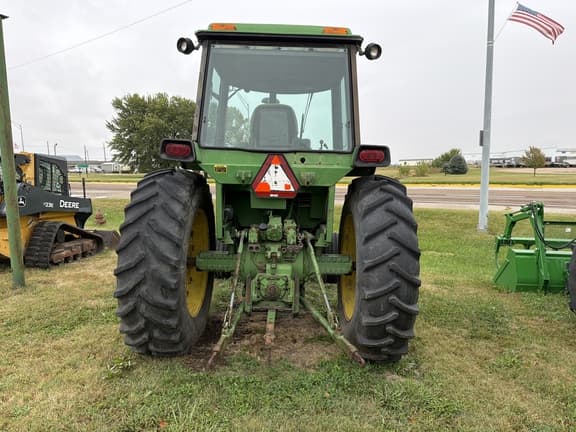 Image of John Deere 4430 equipment image 4