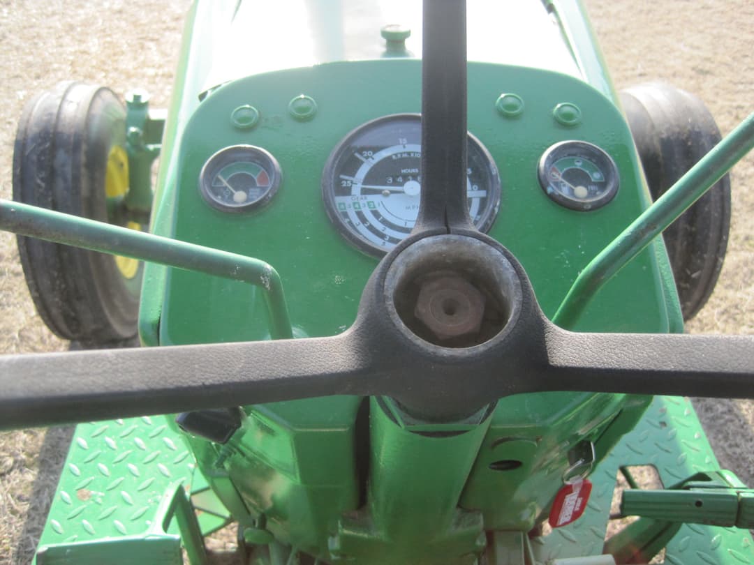 Image of John Deere 2840 Primary image