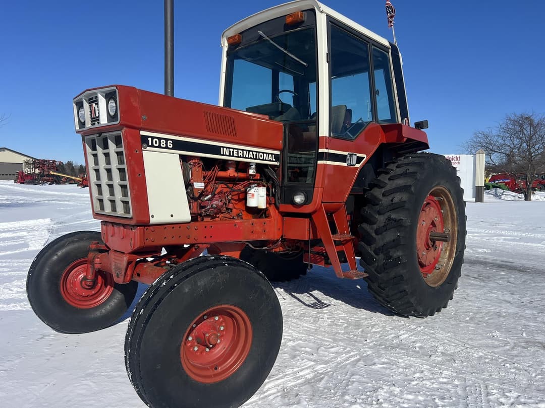 Image of International Harvester 1086 Primary image