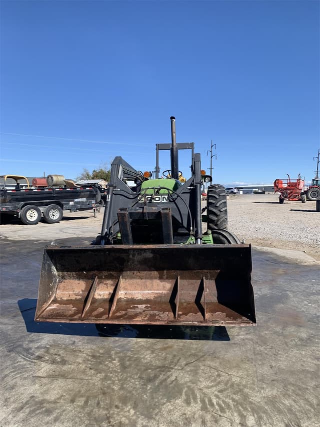 Image of John Deere 2840 equipment image 2