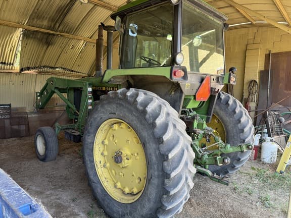Image of John Deere 4440 equipment image 1