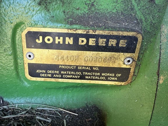 Image of John Deere 4440 equipment image 3