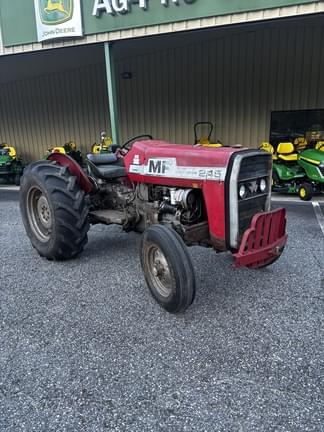 Image of Massey Ferguson 245 equipment image 1
