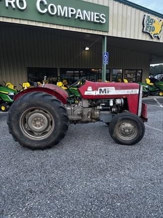 Image of Massey Ferguson 245 equipment image 2