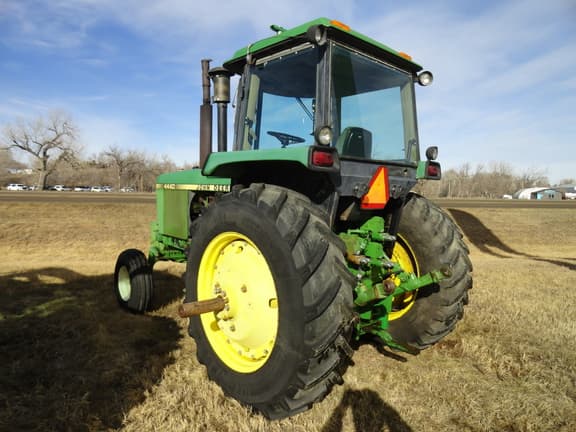 Image of John Deere 4440 equipment image 2