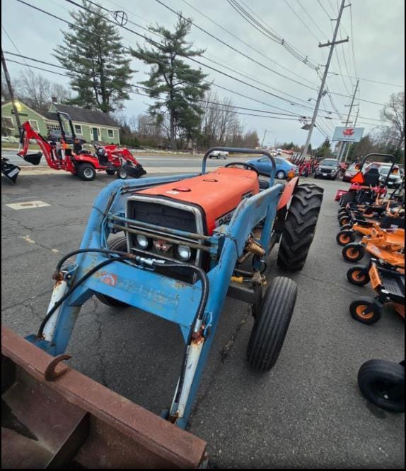 1979 Massey Ferguson 245 Equipment Image0