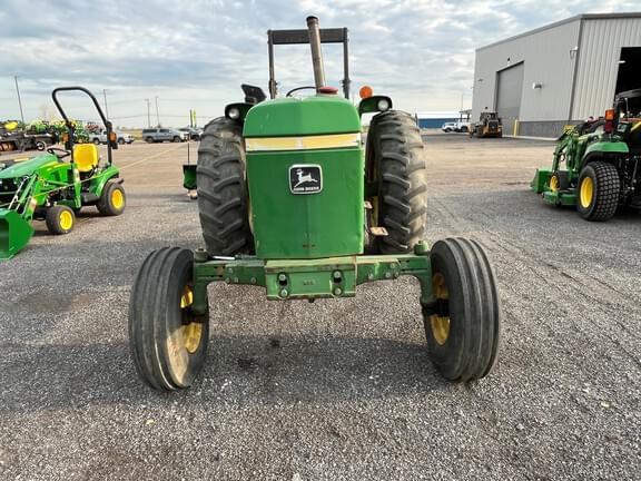 Image of John Deere 2940 equipment image 1