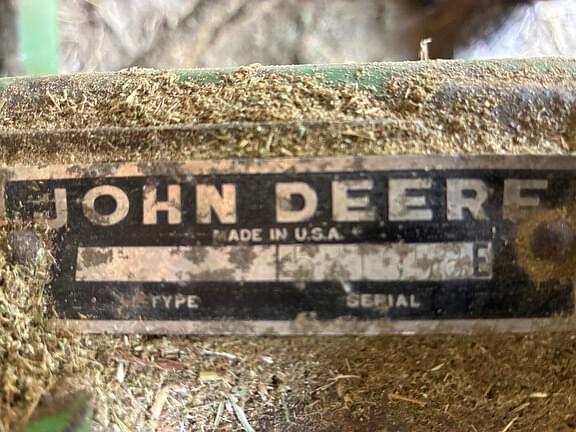 Image of John Deere 336 equipment image 2