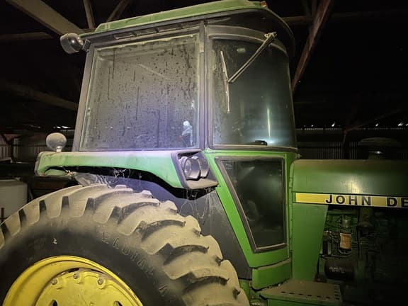 Image of John Deere 4440 equipment image 1