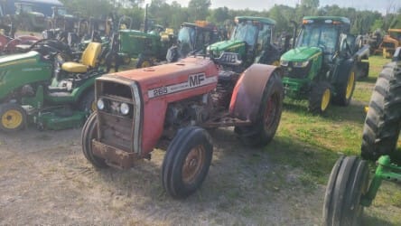 1980 Massey Ferguson 265 Equipment Image0