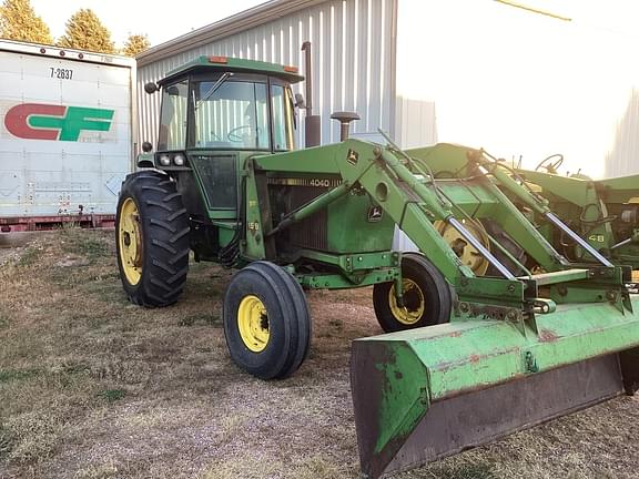 Image of John Deere 4040 equipment image 1