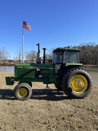 1983 John Deere 4850 Equipment Image0