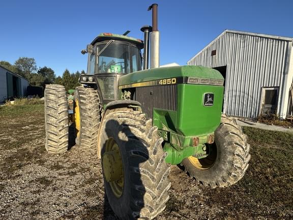 Image of John Deere 4850 equipment image 2