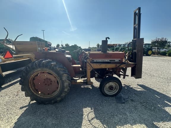 Image of Case IH 385 equipment image 2