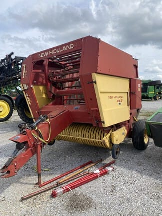 1987 New Holland 853 Equipment Image0