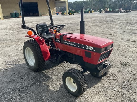 Image of Case IH 235 equipment image 2
