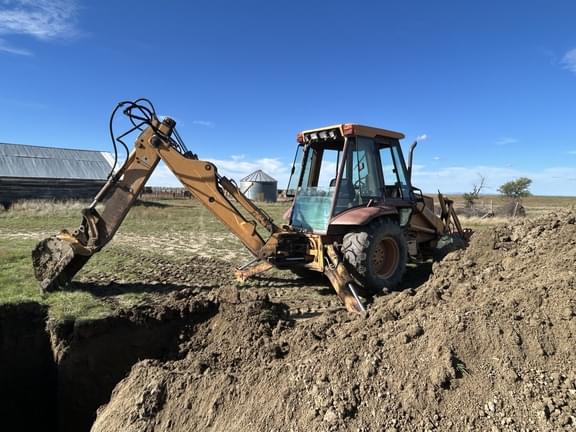 Image of Case 580K equipment image 4