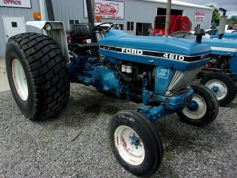 1989 Ford 4610 Equipment Image0