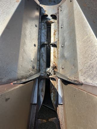 Image of J.I. Case 1063 equipment image 2