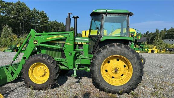 Image of John Deere 4055 equipment image 2