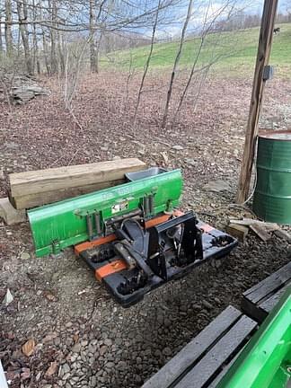 Image of John Deere 322 equipment image 4