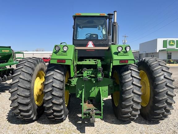 Image of John Deere 8560 equipment image 2