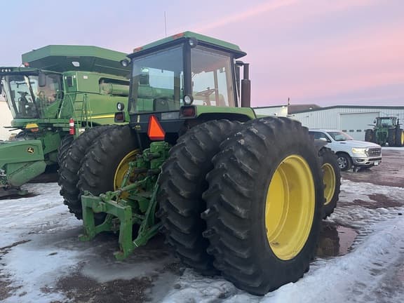 Image of John Deere 4755 equipment image 2